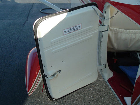 Cessna Aft Baggage Door Seal ADS-C1402-18D. Knots2U